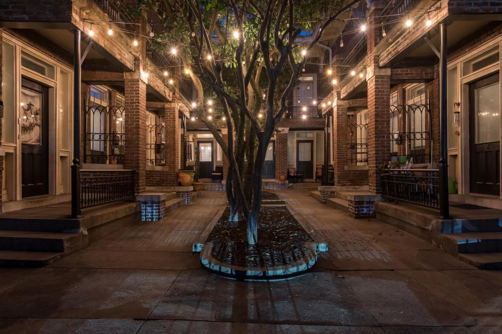 Charming New Orleans-Style Apartment With Gated Courtyard! Little Rock Ngoại thất bức ảnh